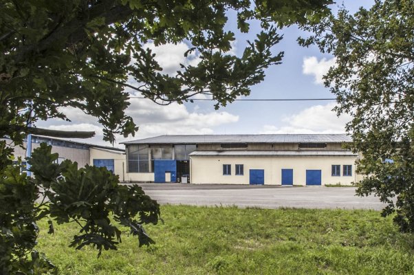 Skladový park  Kladruby 