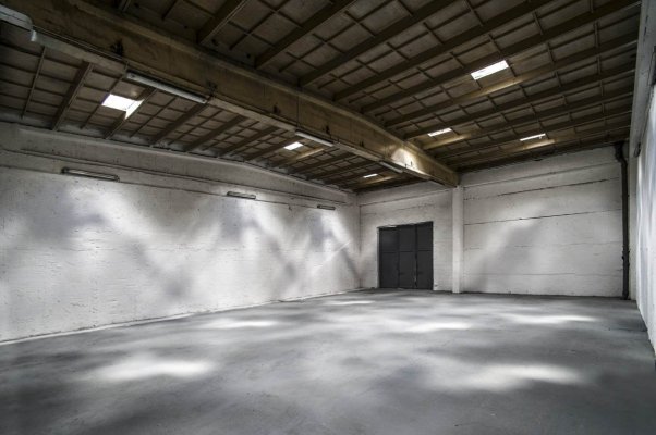 Skladový park  Kladruby 