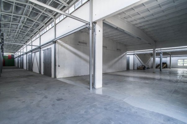 Skladový park  Kladruby 