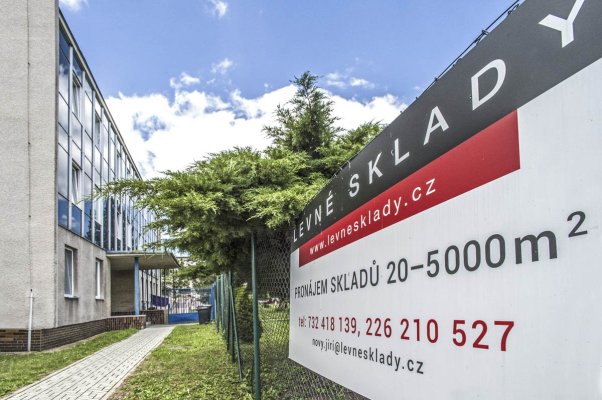 Skladový park  Kladruby 