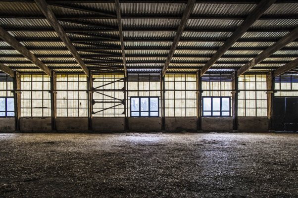 Skladový park  Kladruby 